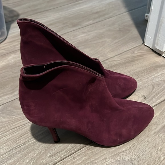 Vince Camuto suede booties - Picture 2 of 11